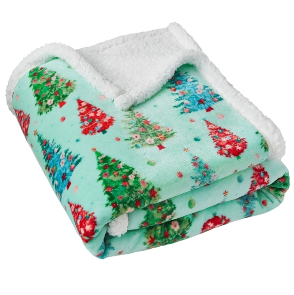 Pioneer Woman Christmas Tree Throw - Picture 6 of 6